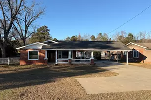 210 Savannah Ave, Dublin, GA 31027 - Photo 1