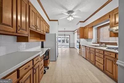 2260 Burlington Lane, Snellville, GA 30078 - Photo 13