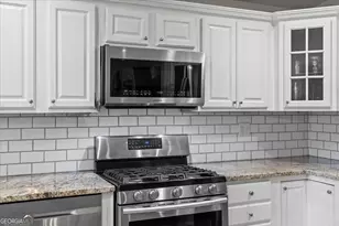 2316 Dorsey Ave, East Point, GA 30344 - Photo 13