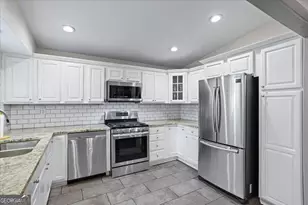 2316 Dorsey Ave, East Point, GA 30344 - Photo 15