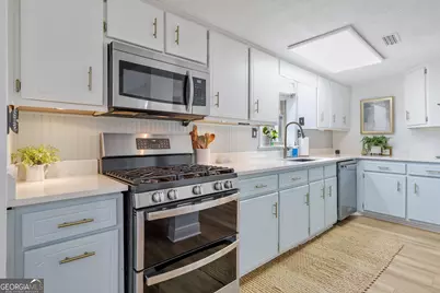 189 Andrea Circle, Jackson, GA 30233 - Photo 9