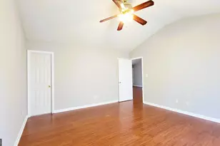 5609 Eagles Feather Ln, Riverdale, GA 30274 - Photo 17