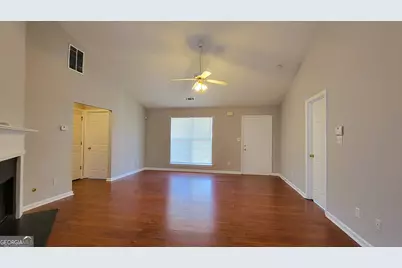 5609 Eagles Feather Lane, Riverdale, GA 30274 - Photo 5