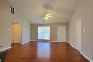 5609 Eagles Feather Ln, Riverdale, GA 30274 - Photo 5