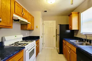 5609 Eagles Feather Ln, Riverdale, GA 30274 - Photo 13