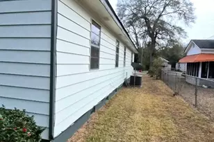 16 Fale St, Hawkinsville, GA 31036 - Photo 3