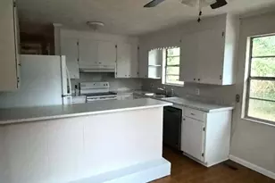 16 Fale St, Hawkinsville, GA 31036 - Photo 13