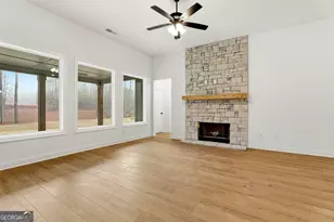204 Tattersall Wy, Senoia, GA 30276 - Photo 13