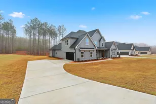 204 Tattersall Wy, Senoia, GA 30276 - Photo 3