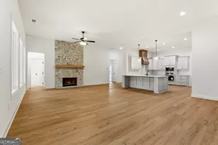 204 Tattersall Wy, Senoia, GA 30276 - Photo 15