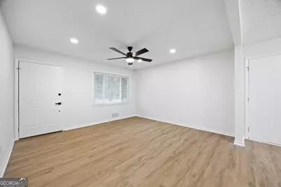 1517 Colony East Circle, Stone Mountain, GA 30083 - Photo 15