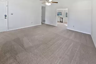 6006 Radford Dr, Riverdale, GA 30296 - Photo 9