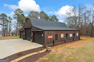 300 Black Pt Dr, Hartwell, GA 30643 - Photo 5