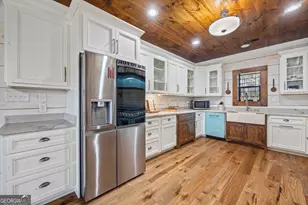 300 Black Pt Dr, Hartwell, GA 30643 - Photo 33