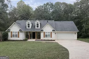 807 Hines Rd, Moreland, GA 30259 - Photo 1