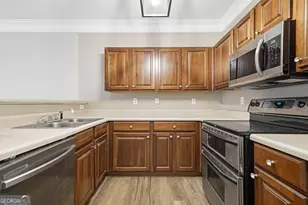 2347 Heritage Park Circle NW, Kennesaw, GA 30144 - Photo 13