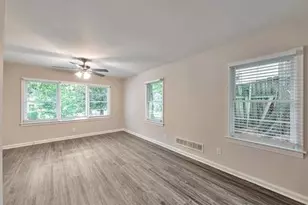 551 Wimbledon Rd, Atlanta, GA 30324 - Photo 15