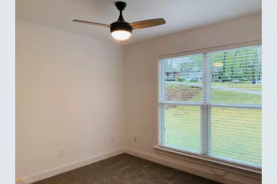 105 Oak Street, Lagrange, GA 30240 - Photo 9