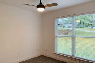 105 Oak St, Lagrange, GA 30240 - Photo 9