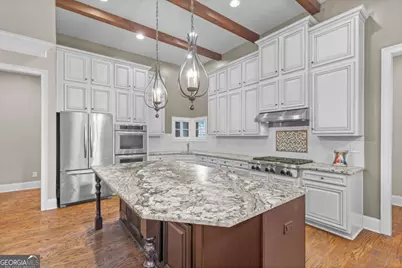 530 Glenmanor Court, Sandy Springs, GA 30328 - Photo 11