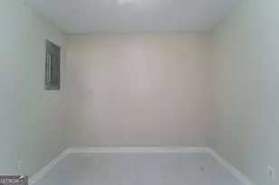 907 Euclid Ave, Waycross, GA 31501 - Photo 9