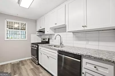 3579 Bramblevine Circle, Lithonia, GA 30038 - Photo 9