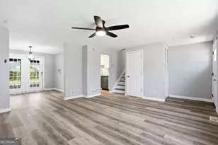 3579 Bramblevine Cir, Lithonia, GA 30038 - Photo 5