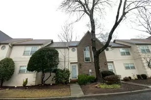 304 Bridge Ln SE, Smyrna, GA 30082 - Photo 5