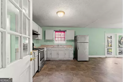 2346 4th Street, Gainesville, GA 30504 - Photo 3