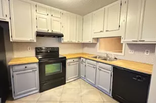 1115 Country Club Pl NW, Kennesaw, GA 30144 - Photo 3