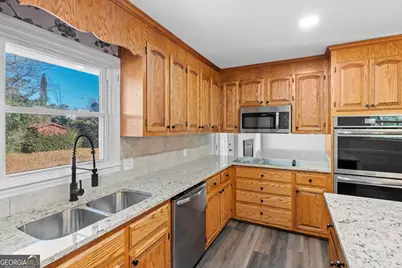 1729 Milton Way, Perry, GA 31069 - Photo 13