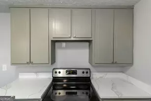 1829 Joy Lake Rd, Morrow, GA 30260 - Photo 11