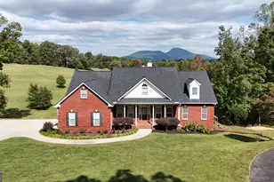 841 Yonah Meadow Dr, Cleveland, GA 30528 - Photo 3