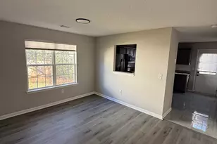 1664 Hallmark Hills Dr, Griffin, GA 30223 - Photo 5