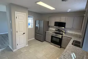 1664 Hallmark Hills Dr, Griffin, GA 30223 - Photo 11