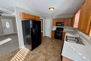 209 Hunt Club Cir, Temple, GA 30179 - Photo 5