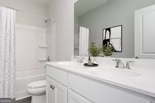 4355 Buttonwood Ln, Lilburn, GA 30047 - Photo 9