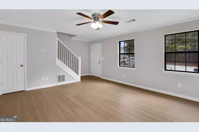 3033 Parkside Court, Snellville, GA 30078 - Photo 3