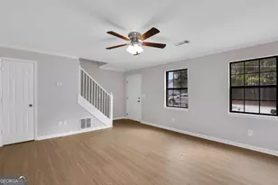 3033 Parkside Ct, Snellville, GA 30078 - Photo 3