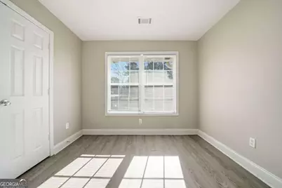 1240 Pinedale Circle NW, Conyers, GA 30012 - Photo 11