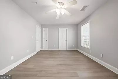 1240 Pinedale Circle NW, Conyers, GA 30012 - Photo 7