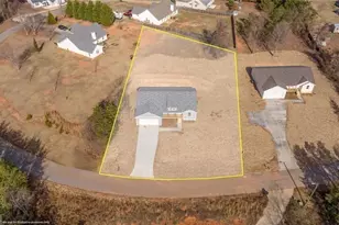 613 Cypress Dr, Mount Airy, GA 30563 - Photo 37