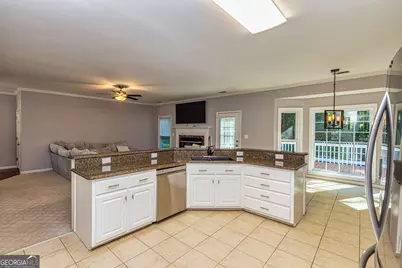 217 Windermere Circle, Newnan, GA 30265 - Photo 15