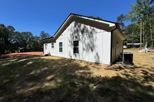 825 Mercer Dr, Elberton, GA 30635 - Photo 21