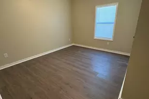 825 Mercer Dr, Elberton, GA 30635 - Photo 9