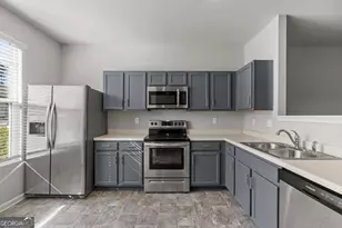 2505 Piering Dr, Lithonia, GA 30038 - Photo 5