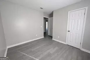 271 E Wright St, Winder, GA 30680 - Photo 9