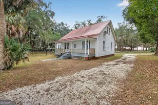 1401 Wayne, Darien, GA 31305 - Photo 3