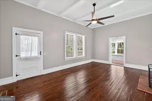 1401 Wayne, Darien, GA 31305 - Photo 5