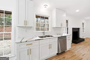 2520 Overlook Way NE, Atlanta, GA 30345 - Photo 7